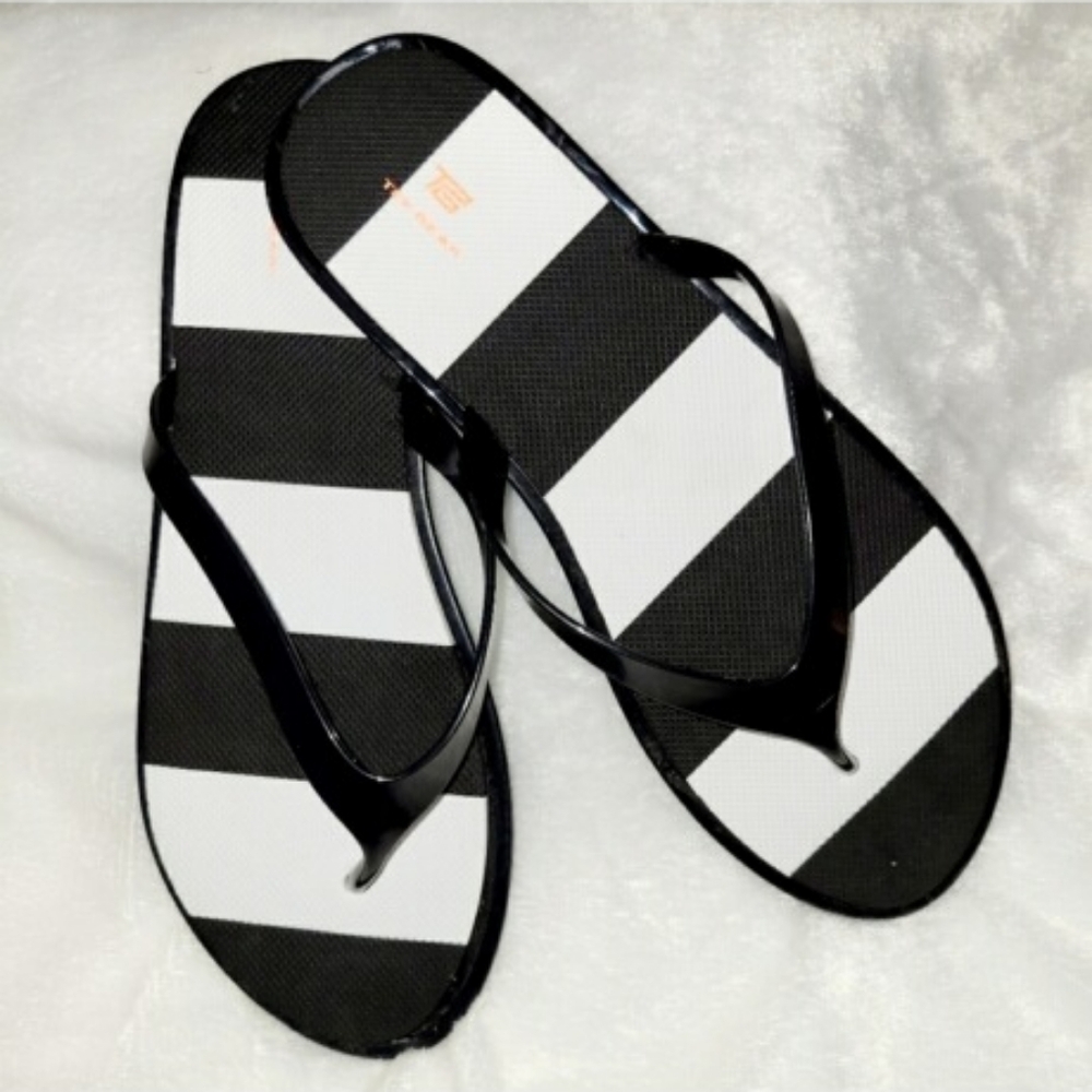TEK Gear Women's Rugby Striped Football Flip-flops sz LG 9-10